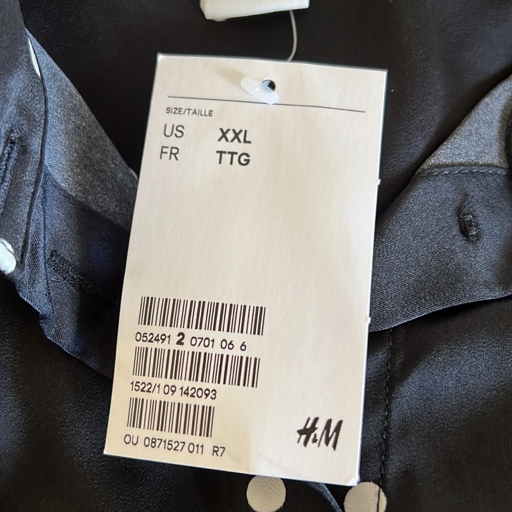 H&M blouse - Picture 3 of 4